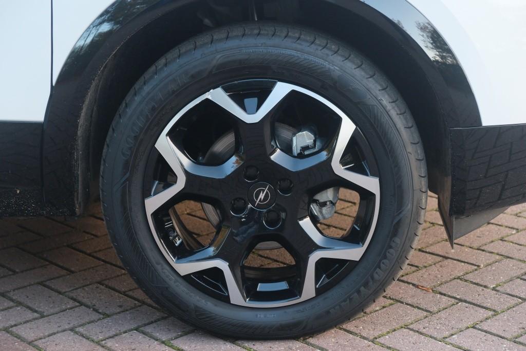 Opel Mokka 1.2 Turbo 130pk EAT8 GS | Nieuw Model ! | App Connect | Camera| Cruise | Massage | Winter Pakket afbeelding 24