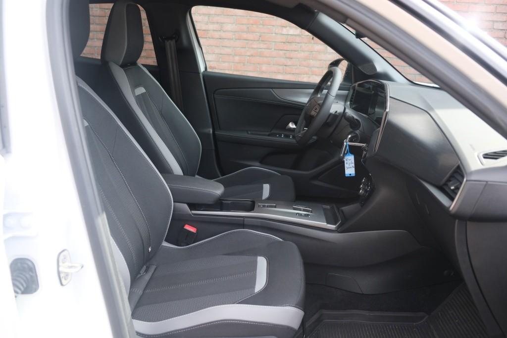 Opel Mokka 1.2 Turbo 130pk EAT8 GS | Nieuw Model ! | App Connect | Climate | Cruise | PDC | Winter Pakket afbeelding 4