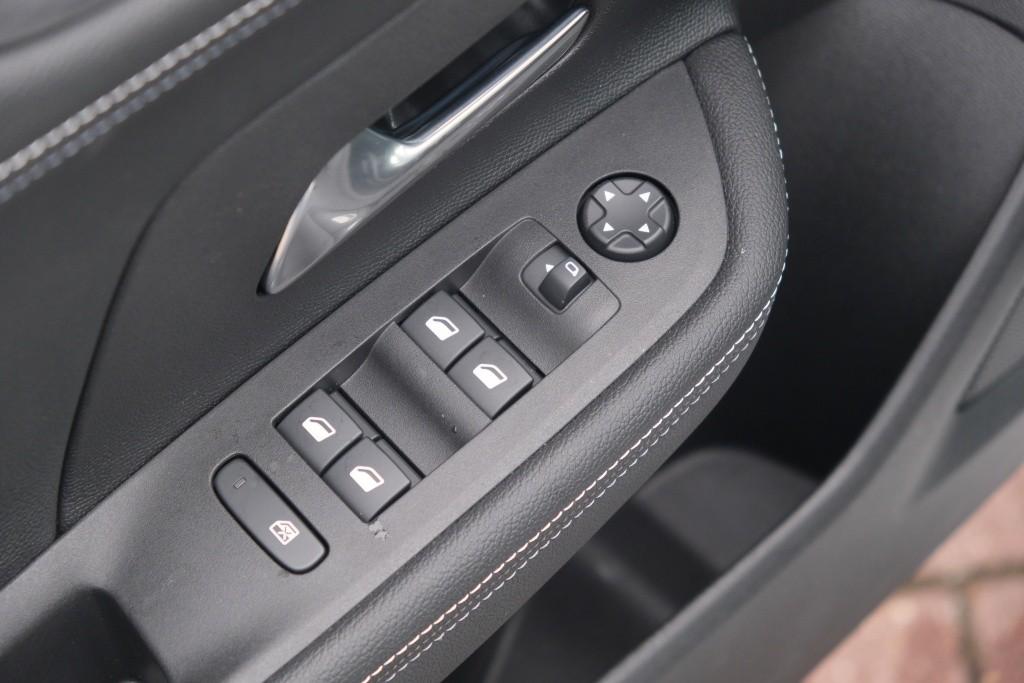 Opel Mokka 1.2 Turbo 130pk EAT8 GS | Nieuw Model ! | App Connect | Climate | Cruise | PDC | Winter Pakket afbeelding 21