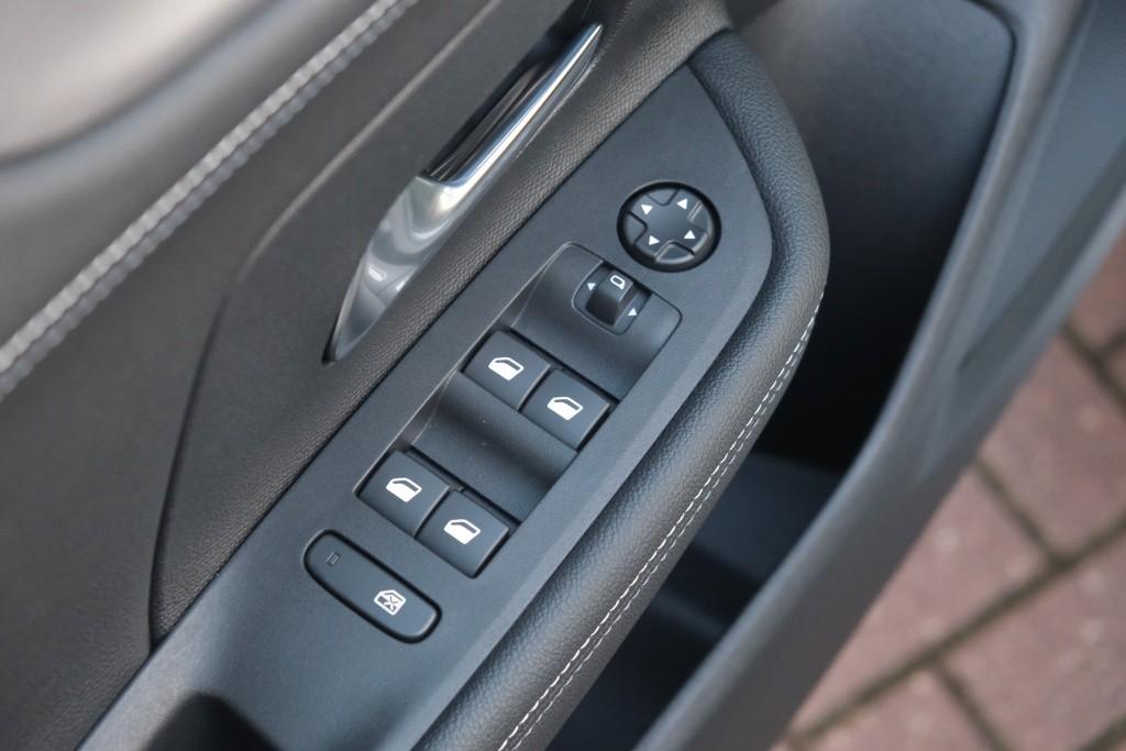 Opel Mokka 1.2 Turbo 130pk EAT8 GS | Nieuw Model ! | App Connect | Camera| Cruise | Massage | Winter Pakket afbeelding 20