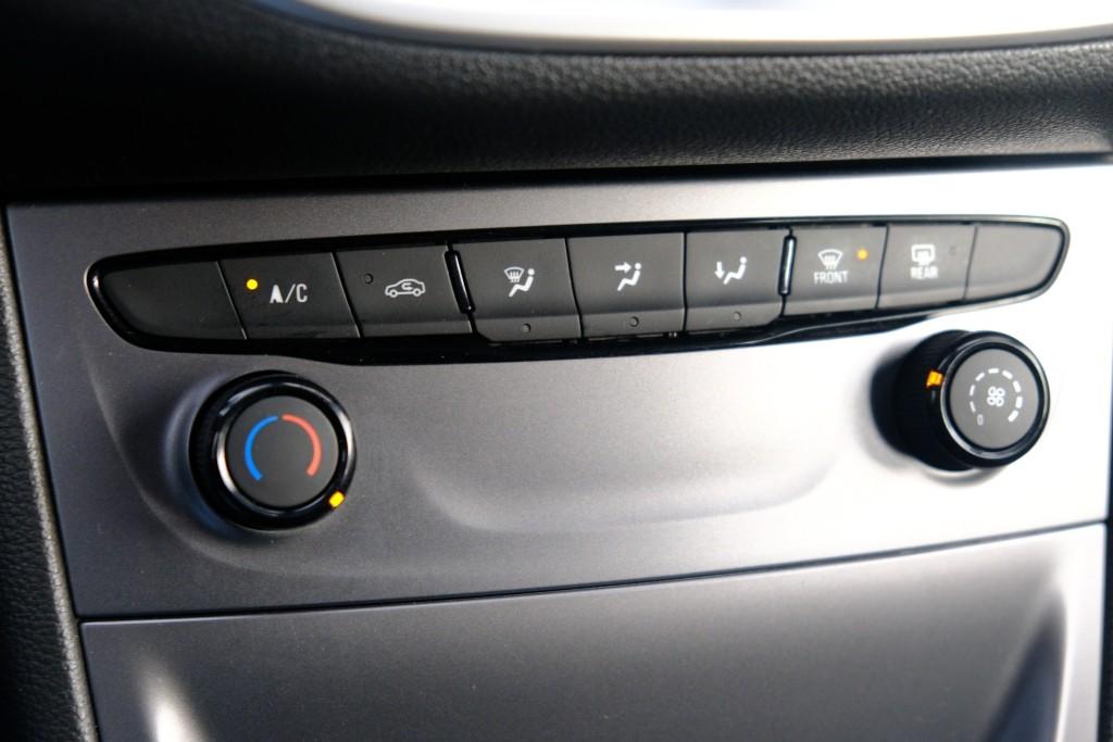 Opel Astra 1.0 Turbo 105pk 5-drs Online Editon | Navi | Airco | Cruise | Camera | PDC afbeelding 18