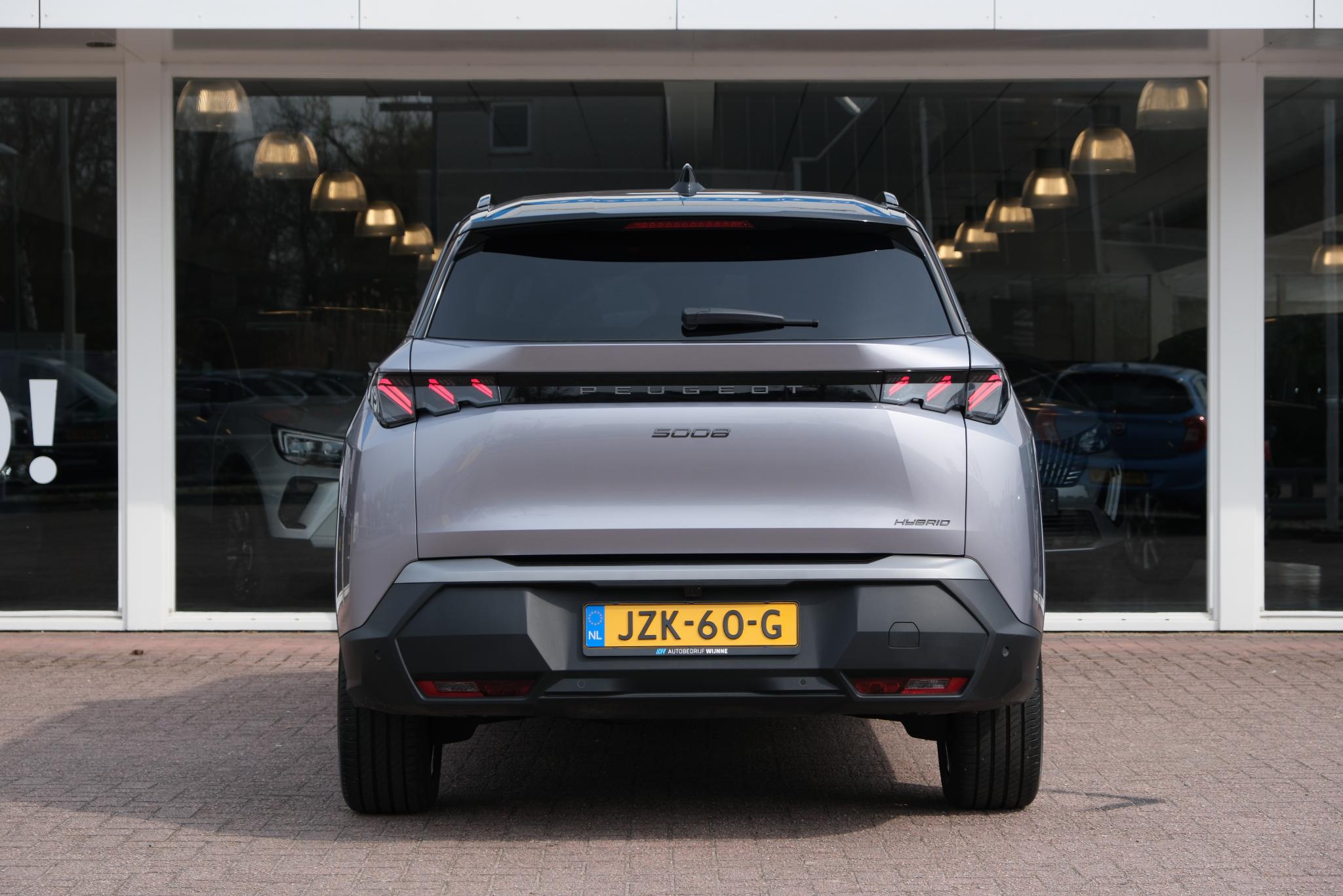 Peugeot 5008 1.2 Hybrid 145pk e-DCS6 GT 7 Persoons | Navi | App Connect | Adaptive Cruise | Panoramadak | Camera | Keyless | Stoelverwarming | Elektrische Achterklep | PDC afbeelding 5