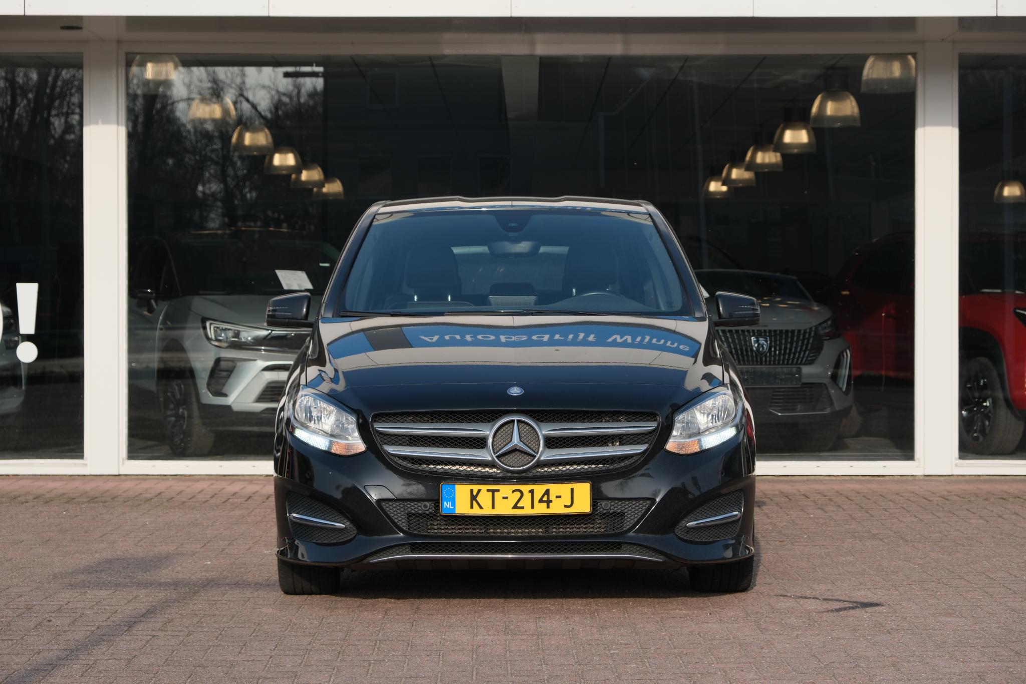 Mercedes-Benz B-Klasse 180 Blue Efficiency 122pk Ambition | Navi | Cruise | Trekhaak | PDC afbeelding 3