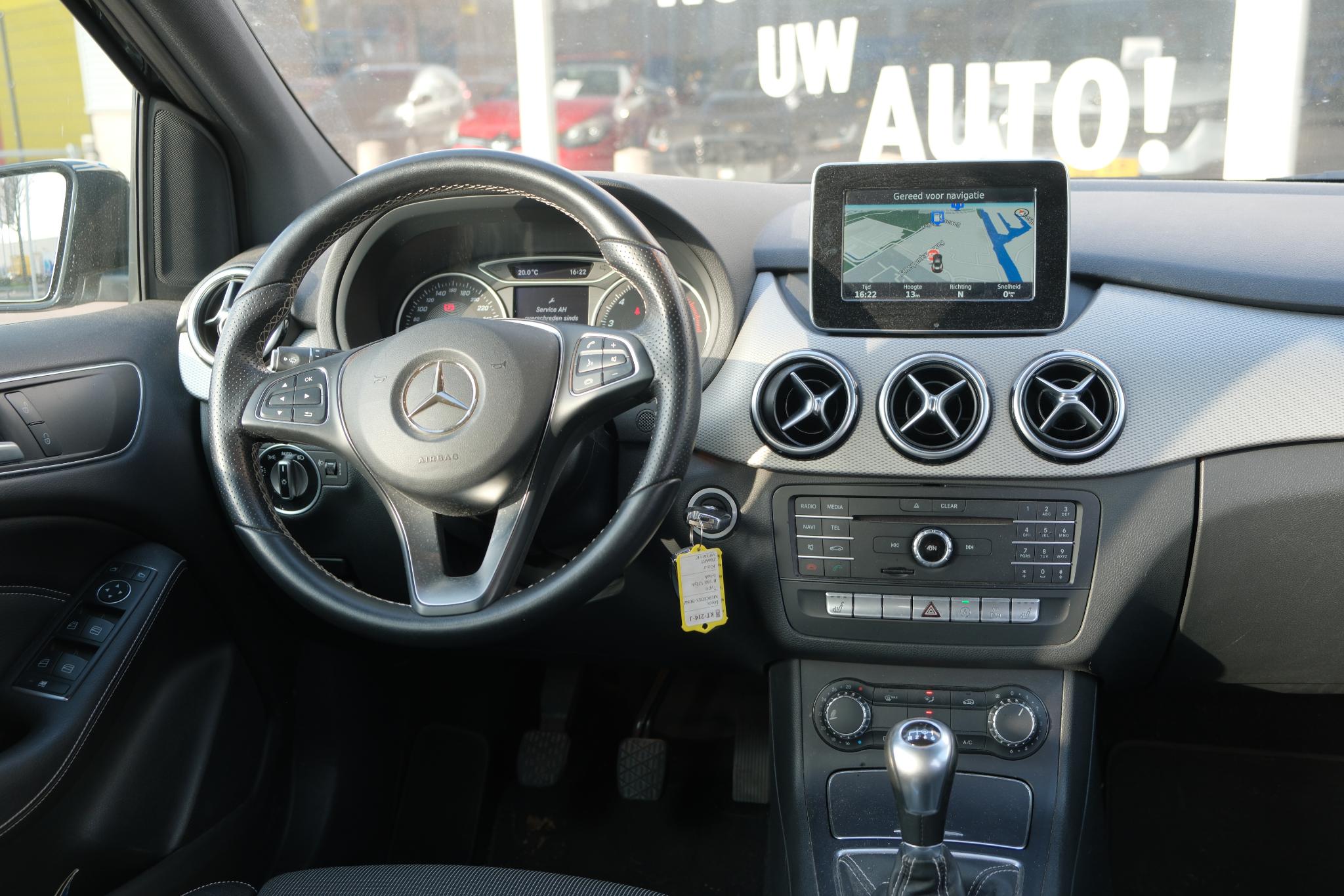 Mercedes-Benz B-Klasse 180 Blue Efficiency 122pk Ambition | Navi | Cruise | Trekhaak | PDC afbeelding 6