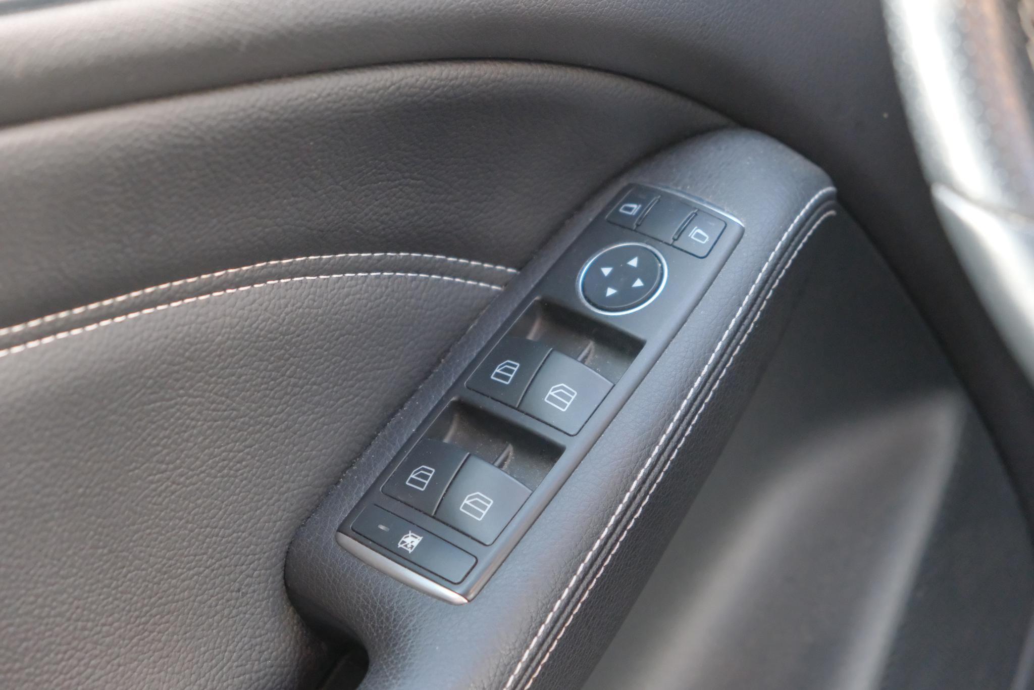 Mercedes-Benz B-Klasse 180 Blue Efficiency 122pk Ambition | Navi | Cruise | Trekhaak | PDC afbeelding 17