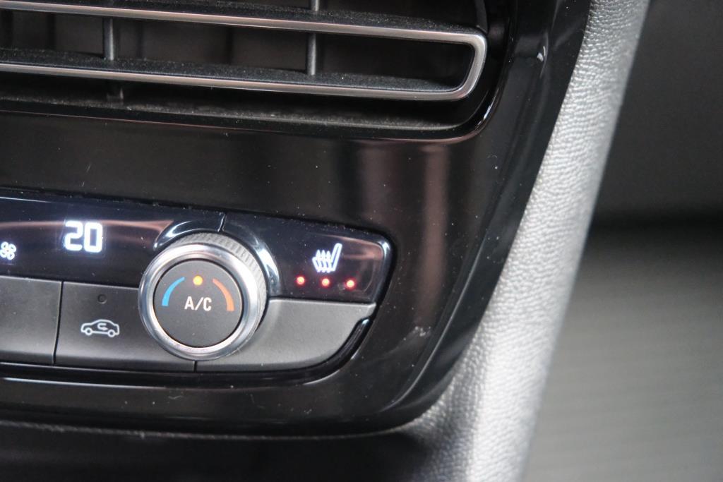 Opel Mokka 1.2 Turbo 130pk EAT8 Ultimate | App Connect | Climate | Adaptive Cruise | Keyless | Camera | Blind Spot | Winter Pakket afbeelding 19