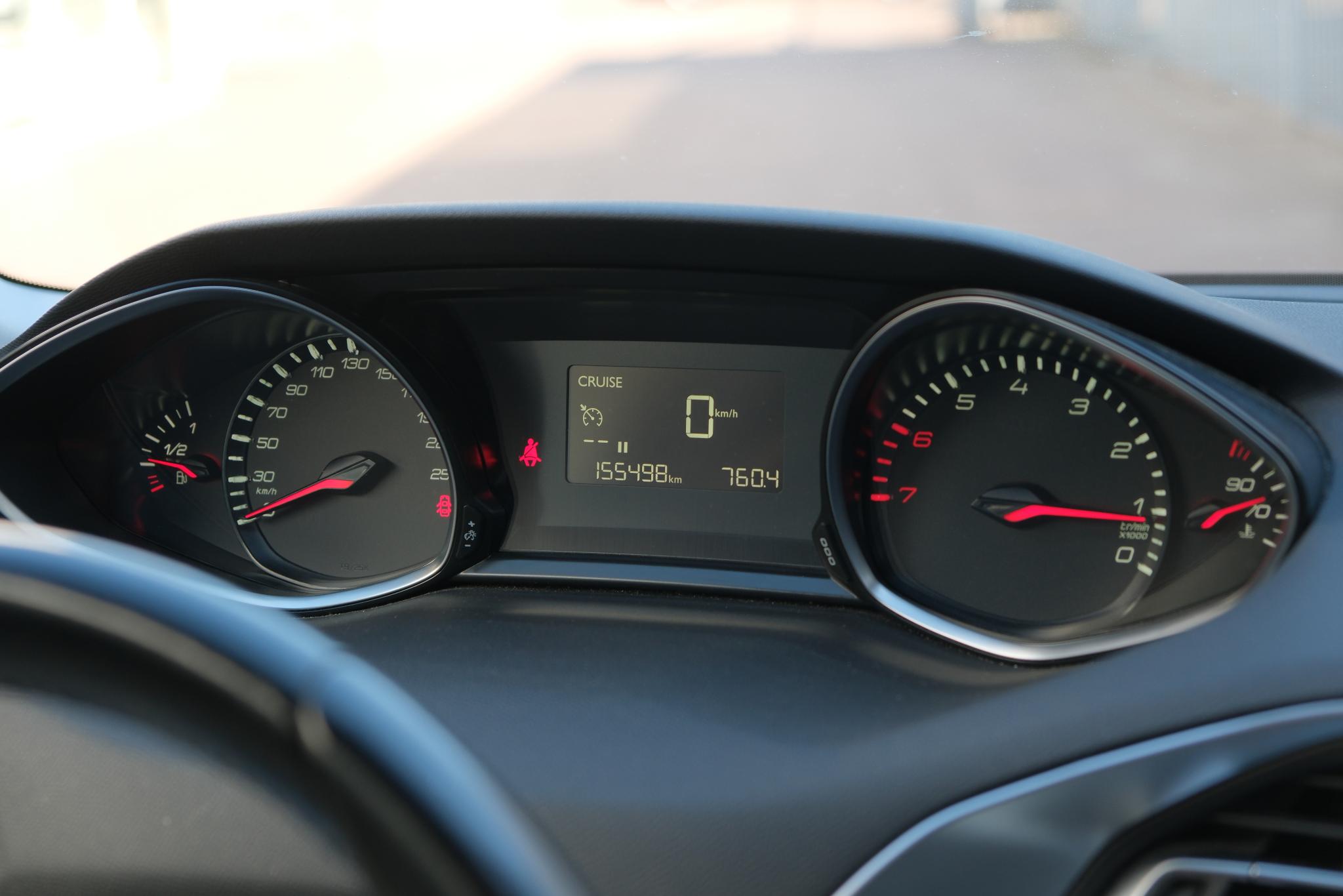 Peugeot 308 SW 1.2 PureTech 130pk Allure | Navi | Cruise | Trekhaak | Climate | PDC afbeelding 12