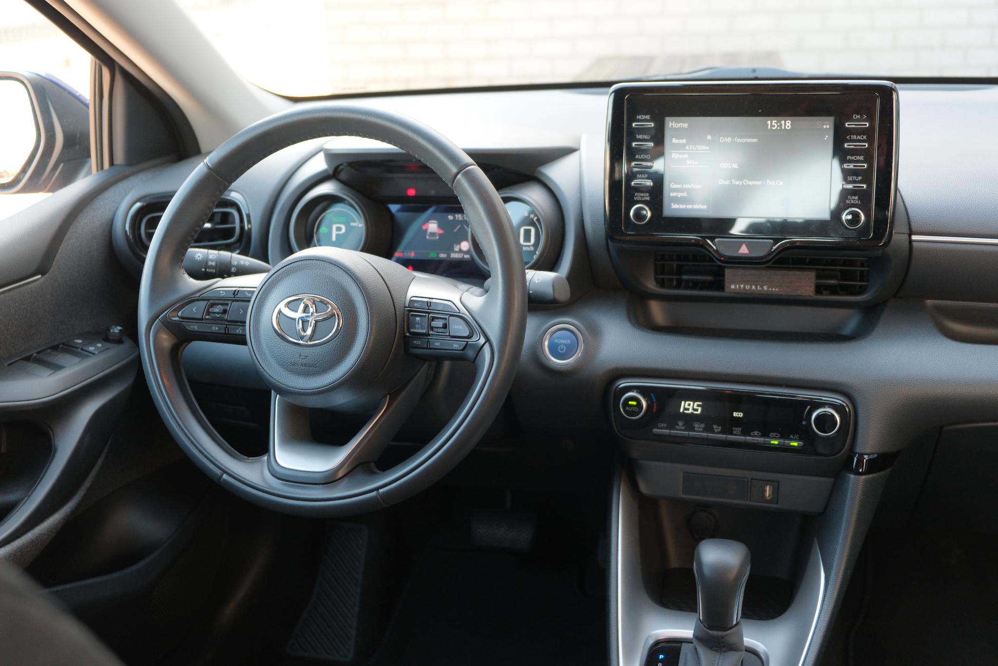 Toyota Yaris 1.5 Hybrid 115pk Dynamic | Camera | Adaptieve Cruise | Climate | 16" velgen afbeelding 7