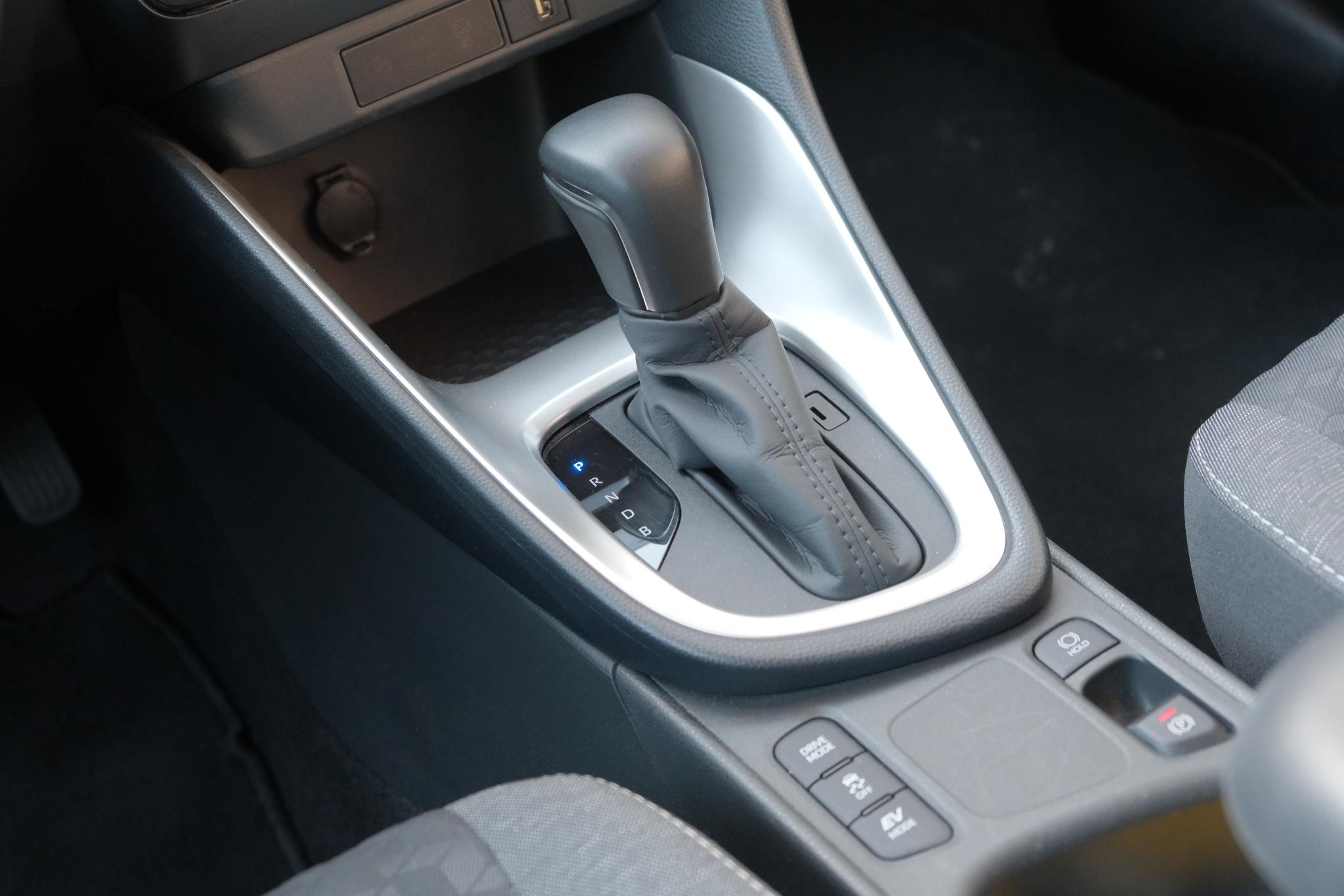 Toyota Yaris 1.5 Hybrid 115pk Dynamic | Camera | Adaptieve Cruise | Climate | 16" velgen afbeelding 13