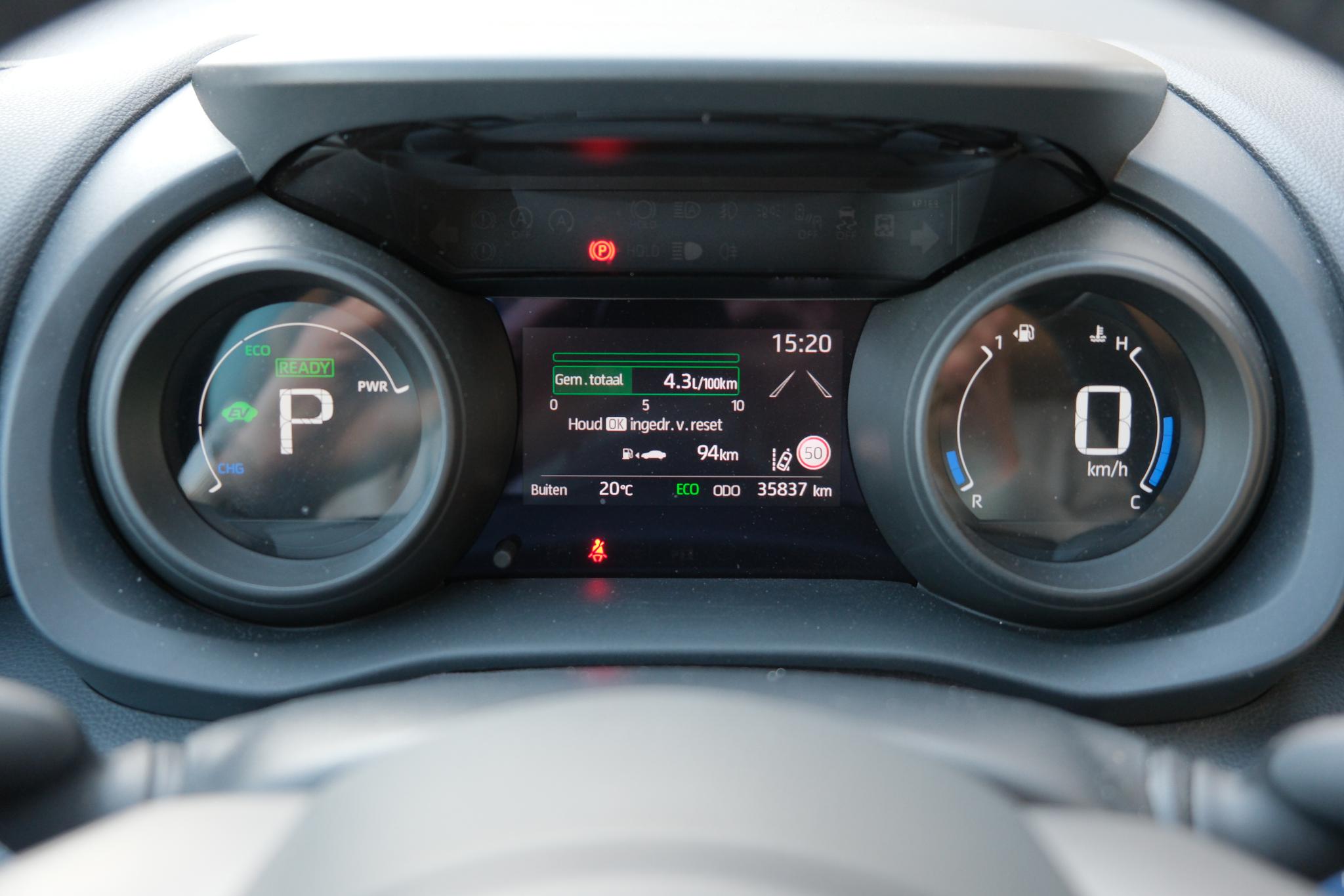 Toyota Yaris 1.5 Hybrid 115pk Dynamic | Camera | Adaptieve Cruise | Climate | 16" velgen afbeelding 18