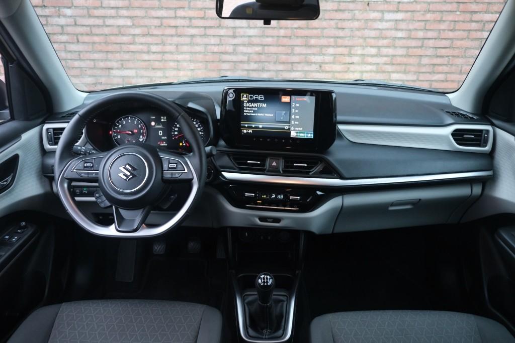 Suzuki Swift 1.2 82pk Style Smart Hybrid | Navi | App Connect | Climate | Adaptive Cruise | Camera | Keyless | Stoelverwarming afbeelding 6