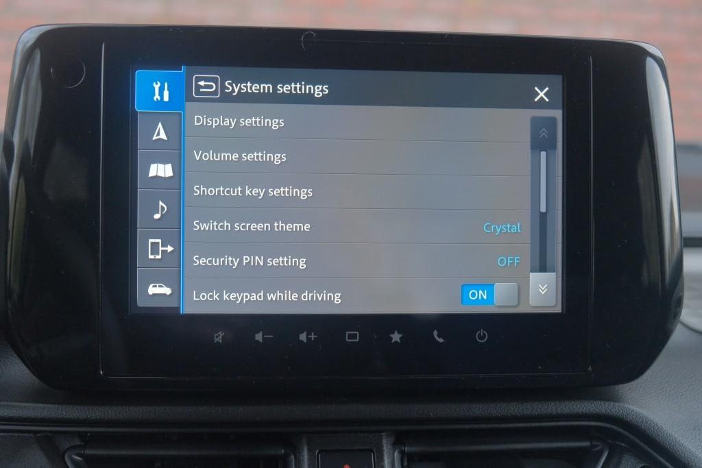 Suzuki Swift 1.2 82pk Style Smart Hybrid | Navi | App Connect | Climate | Adaptive Cruise | Camera | Keyless | Stoelverwarming afbeelding 20