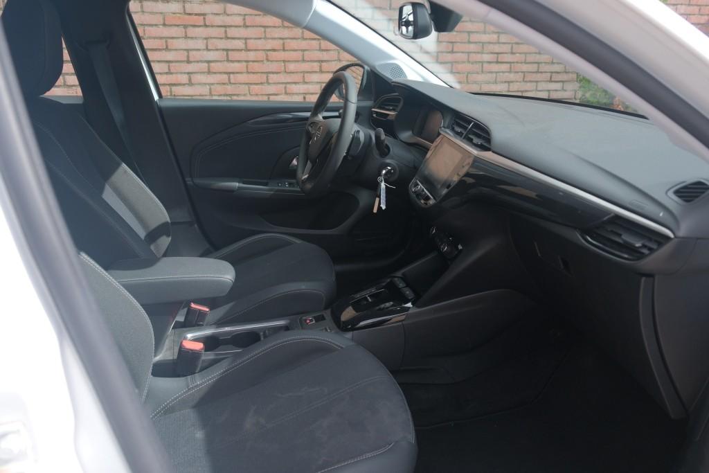 Opel Corsa 1.2 Turbo 100pk EAT8 Elegance | App Connect | Airco | Cruise | Camera | PDC | Blind Spot | DAB afbeelding 4