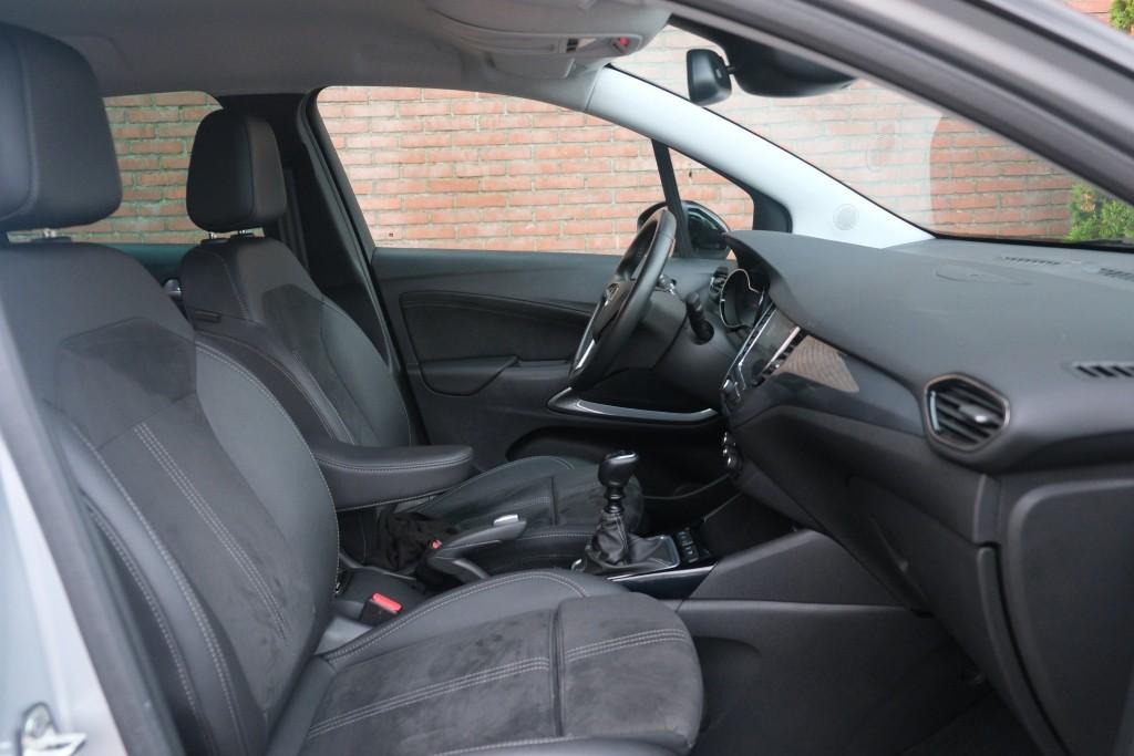 Opel Crossland 1.2 Turbo 110pk Ultimate | Navi | App Connect | Climate | Camera | Keyless | Blind Spot | PDC afbeelding 5