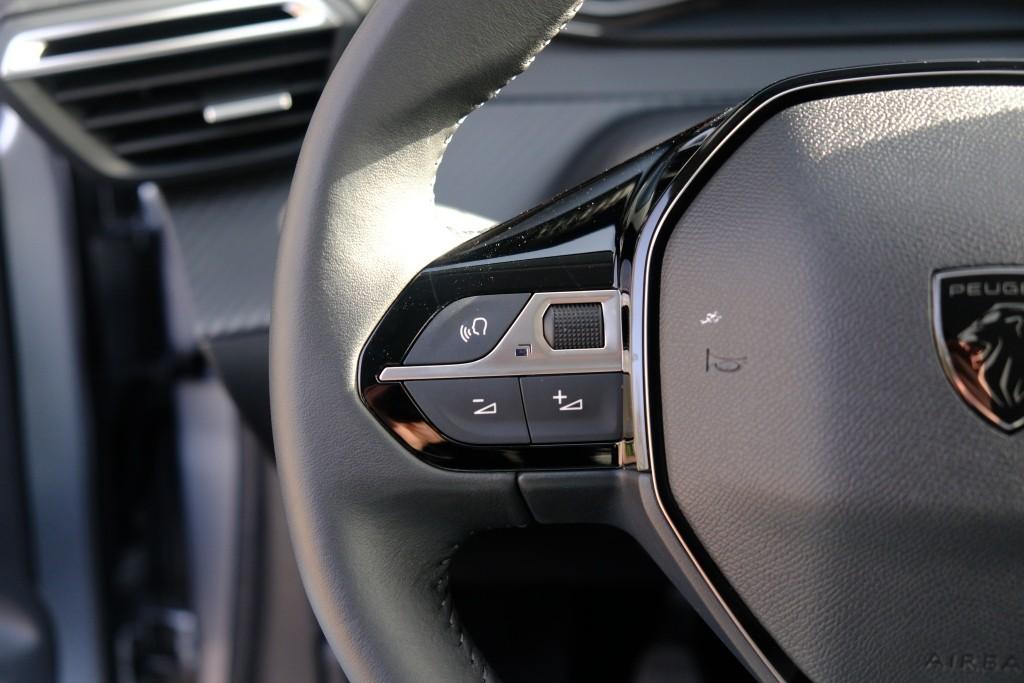 Peugeot 208 1.2 PureTech 100pk Style | App Connect | Climate | Cruise | DAB | PDC afbeelding 9
