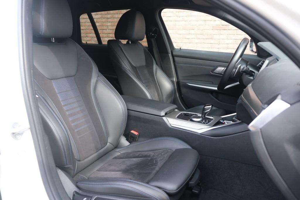 BMW 3 Serie 320e 204pk Aut. Touring High Executive | M Sport | Navi | App Connect | Climate | Camera | Elektrische Achterklep | Stoelverwarming afbeelding 6