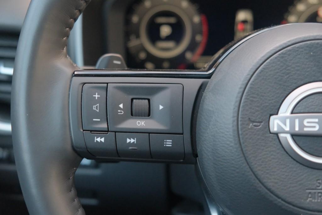 Nissan QASHQAI 1.3 MHEV 158pk Xtronic N-Connecta | Navi | App Connect | Adaptive Cruise | Panoramadak | Keyless | 360° Camera | Elektrische Achterklep | Head-up Display | Cold Pack afbeelding 9