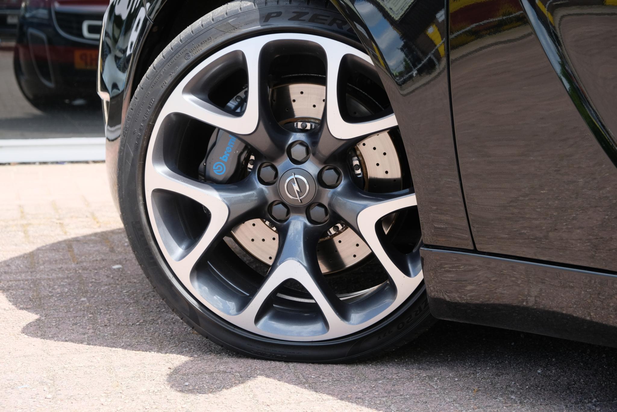 Opel Insignia 2.8 T 325pk 4x4 Aut. OPC | Navi | Climate | Leder | 20" velgen |  Bose | 2e eigenaar afbeelding 20