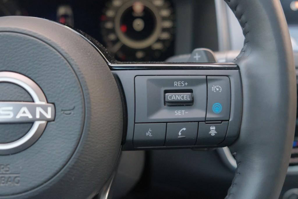 Nissan QASHQAI 1.3 MHEV 158pk Xtronic N-Connecta | Navi | App Connect | Adaptive Cruise | Panoramadak | Keyless | 360° Camera | Elektrische Achterklep | Head-up Display | Cold Pack afbeelding 10