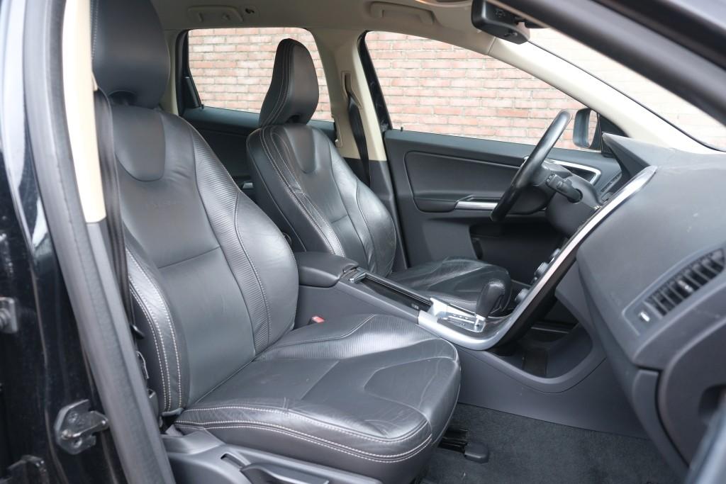 Volvo XC60 T5 241pk Aut. R-Design | Navi | Climate | Cruise | Stoelverwarming | Leder | PDC | Trekhaak afbeelding 6