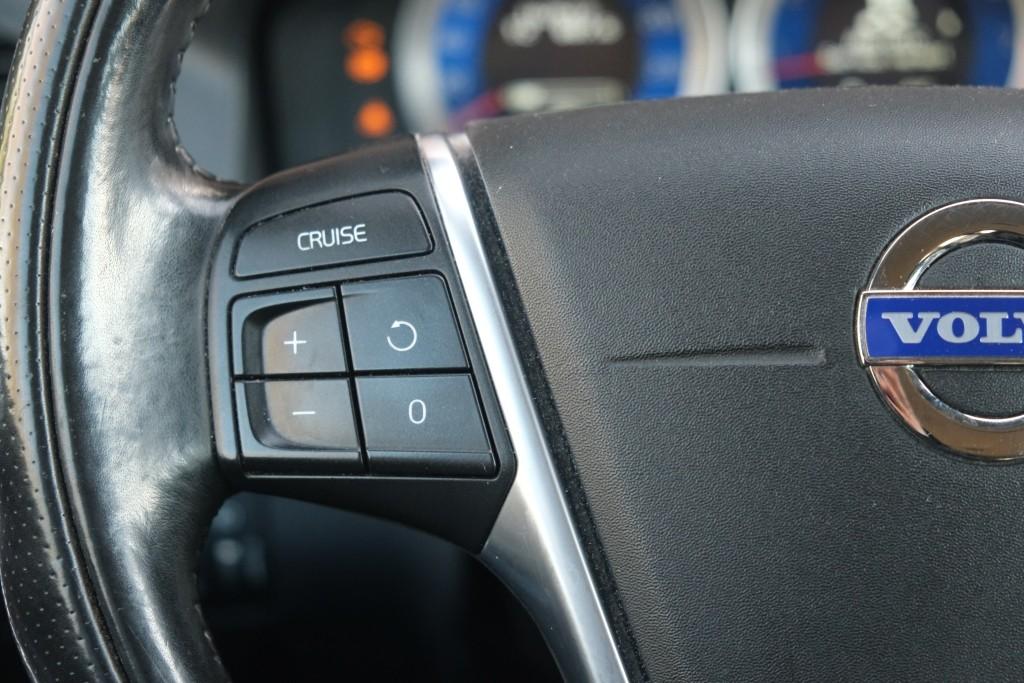 Volvo XC60 T5 241pk Aut. R-Design | Navi | Climate | Cruise | Stoelverwarming | Leder | PDC | Trekhaak afbeelding 9