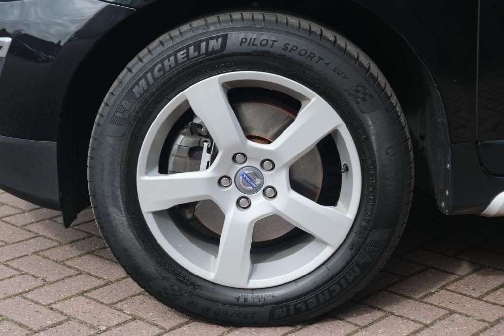 Volvo XC60 T5 241pk Aut. R-Design | Navi | Climate | Cruise | Stoelverwarming | Leder | PDC | Trekhaak afbeelding 26