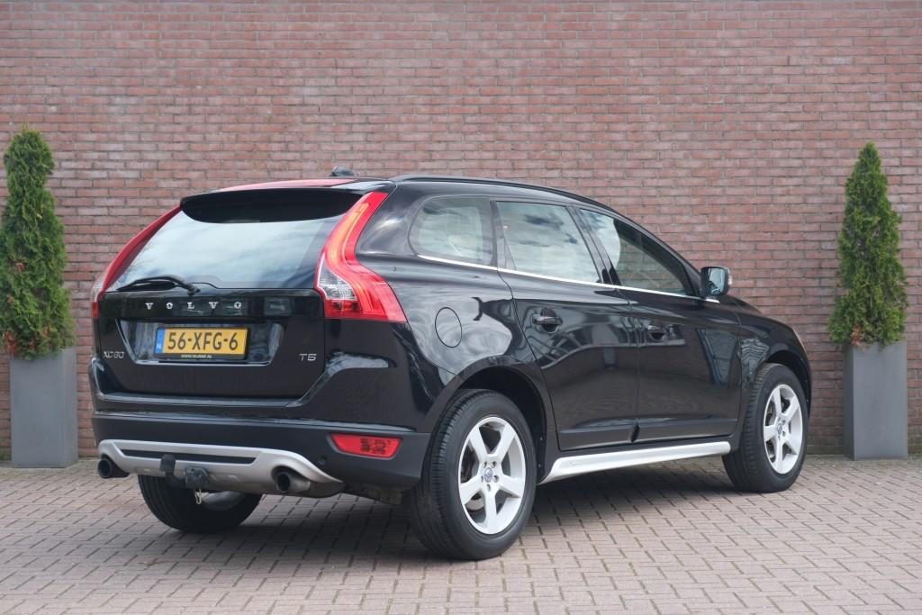 Volvo XC60 T5 241pk Aut. R-Design | Navi | Climate | Cruise | Stoelverwarming | Leder | PDC | Trekhaak afbeelding 28