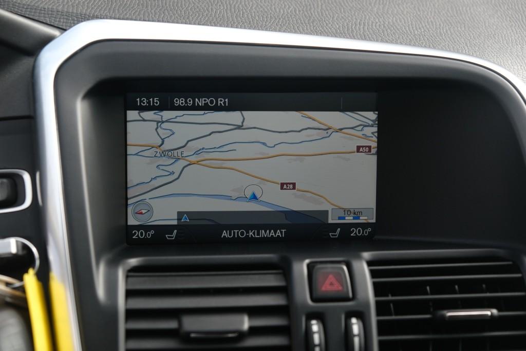 Volvo XC60 T5 241pk Aut. R-Design | Navi | Climate | Cruise | Stoelverwarming | Leder | PDC | Trekhaak afbeelding 18