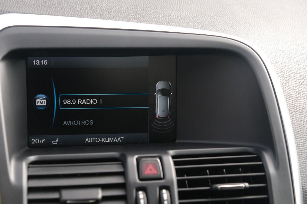 Volvo XC60 T5 241pk Aut. R-Design | Navi | Climate | Cruise | Stoelverwarming | Leder | PDC | Trekhaak afbeelding 19
