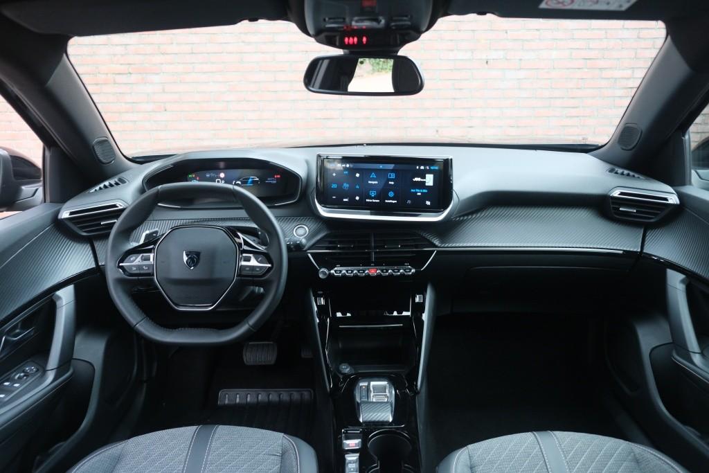 Peugeot 2008 1.2 Hybrid 145pk e-DSC6 Allure | Navi | App Connect | Adaptive Cruise | Camera | Blind Spot | PDC afbeelding 7