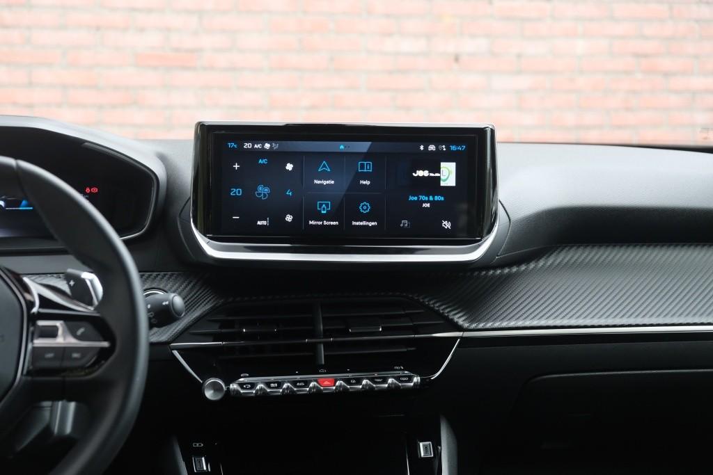 Peugeot 2008 1.2 Hybrid 145pk e-DSC6 Allure | Navi | App Connect | Adaptive Cruise | Camera | Blind Spot | PDC afbeelding 15