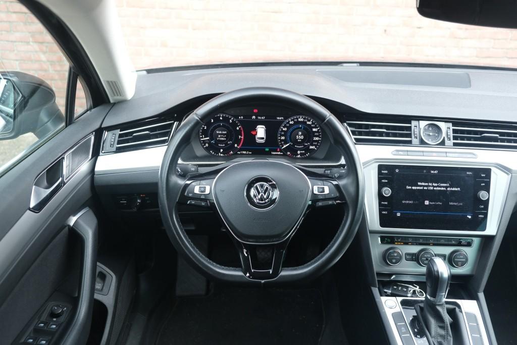 Volkswagen Passat 1.4 TSi 150pk DSG Variant Comfortline Business | Navi | App Connect | Climate | Adaptive Cruise | Camera | Stoelverwarming | Trekhaak afbeelding 14