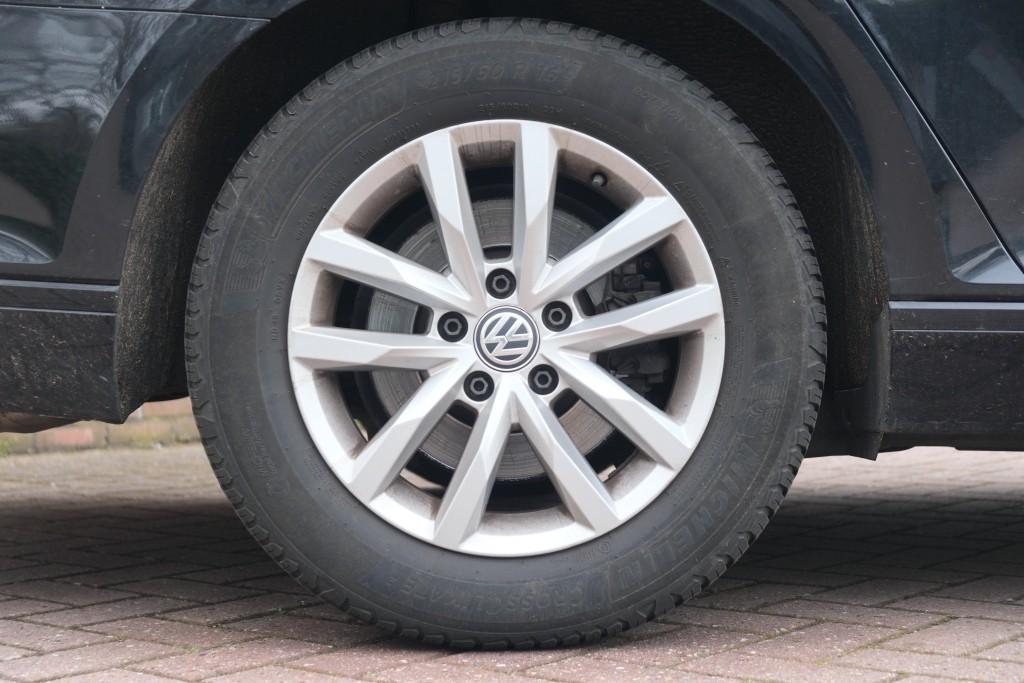 Volkswagen Passat 1.4 TSi 150pk DSG Variant Comfortline Business | Navi | App Connect | Climate | Adaptive Cruise | Camera | Stoelverwarming | Trekhaak afbeelding 31