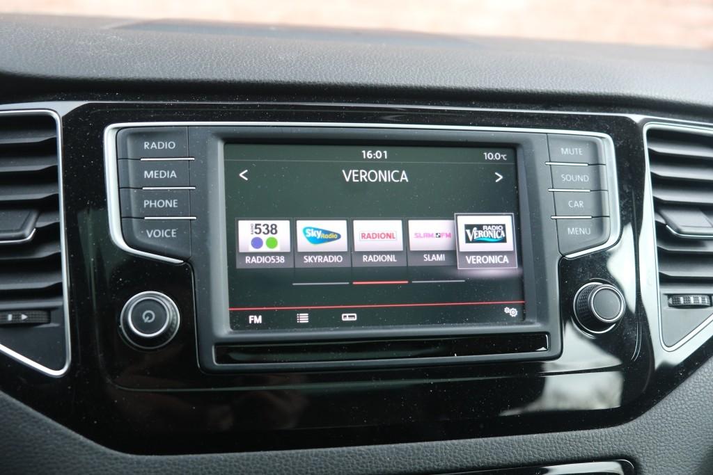 Volkswagen Golf Sportsvan 1.4 TSi 150pk DSG Highline | Navi | App Connect | Climate | Cruise | Camera | Panoramadak | Trekhaak afbeelding 17