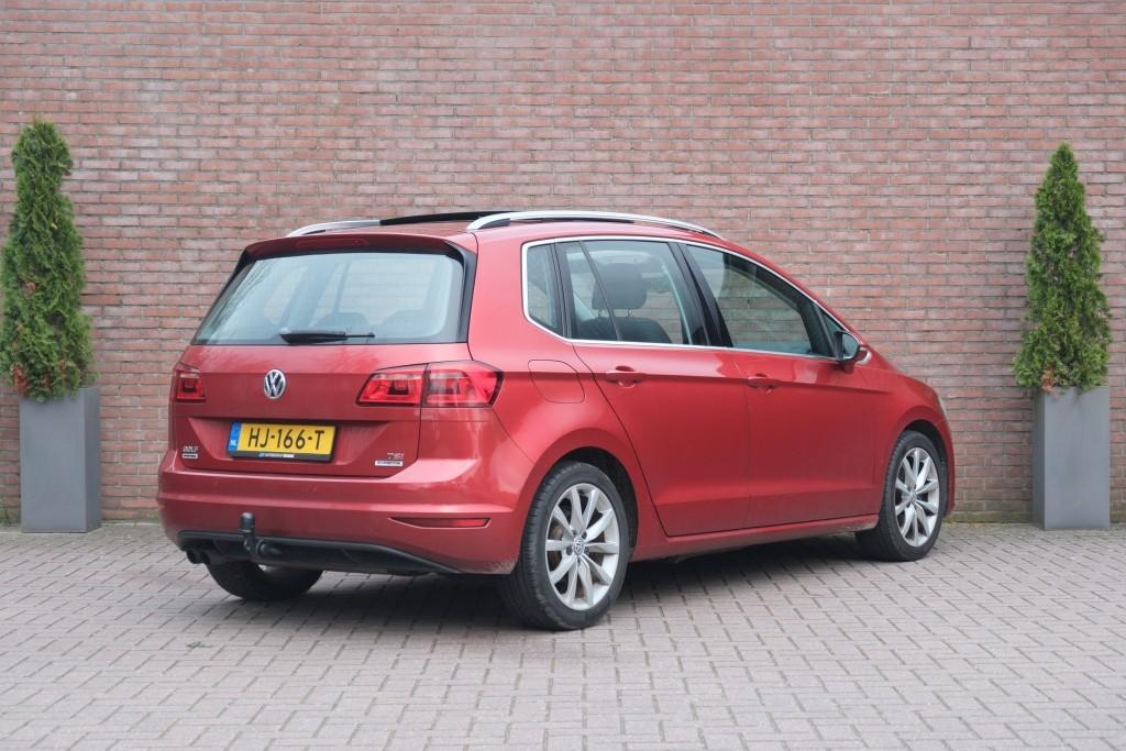 Volkswagen Golf Sportsvan 1.4 TSi 150pk DSG Highline | Navi | App Connect | Climate | Cruise | Camera | Panoramadak | Trekhaak afbeelding 30
