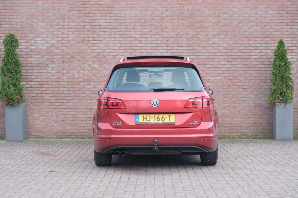 Volkswagen Golf Sportsvan 1.4 TSi 150pk DSG Highline | Navi | App Connect | Climate | Cruise | Camera | Panoramadak | Trekhaak afbeelding 32