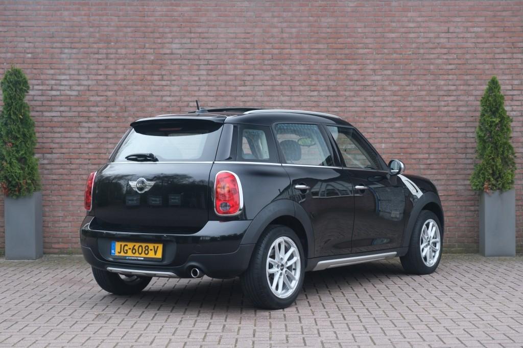 MINI Countryman 1.6 One 98pk Pepper | Navi | Climate | Cruise | Panoramadak | PDC afbeelding 30
