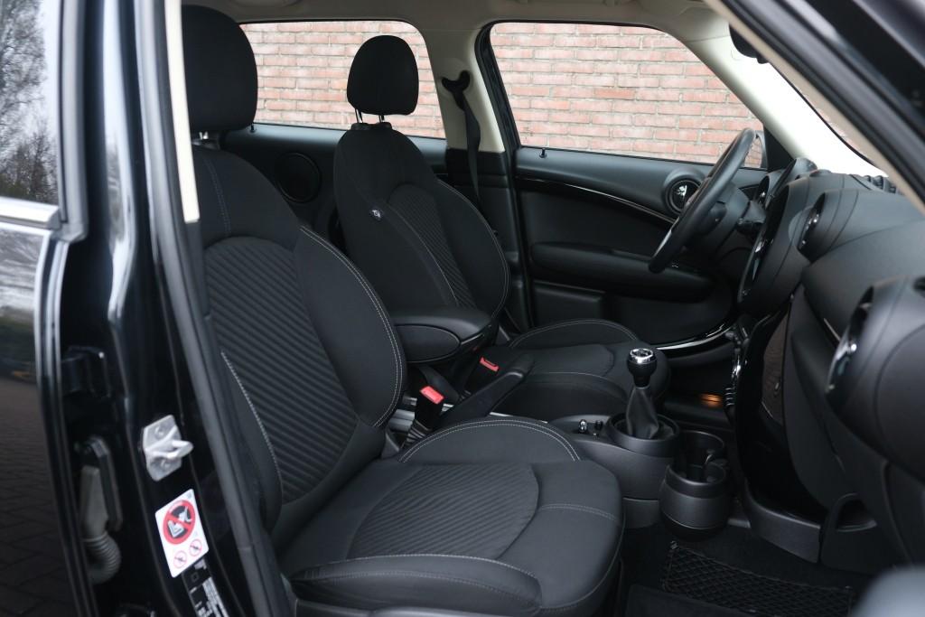 MINI Countryman 1.6 One 98pk Pepper | Navi | Climate | Cruise | Panoramadak | PDC afbeelding 6