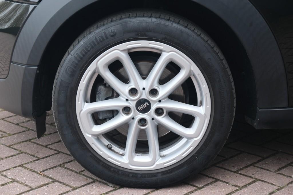 MINI Countryman 1.6 One 98pk Pepper | Navi | Climate | Cruise | Panoramadak | PDC afbeelding 28