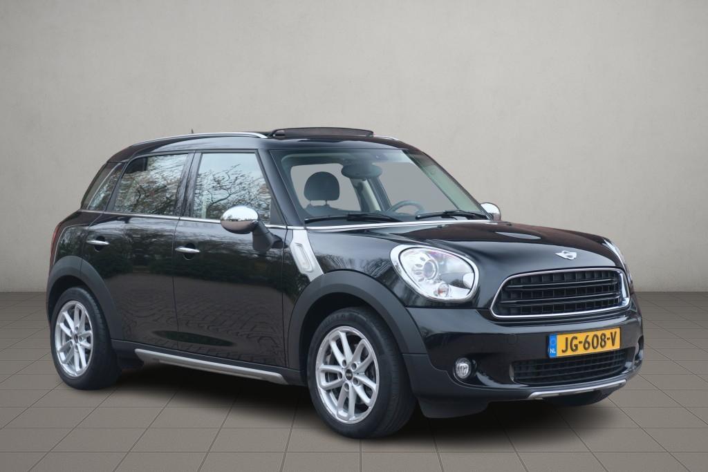 MINI Countryman 1.6 One 98pk Pepper | NL Auto ! | Navi | Climate | Cruise | Panoramadak | PDC afbeelding 1