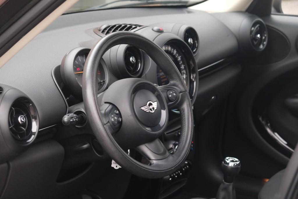 MINI Countryman 1.6 One 98pk Pepper | NL Auto ! | Navi | Climate | Cruise | Panoramadak | PDC afbeelding 7