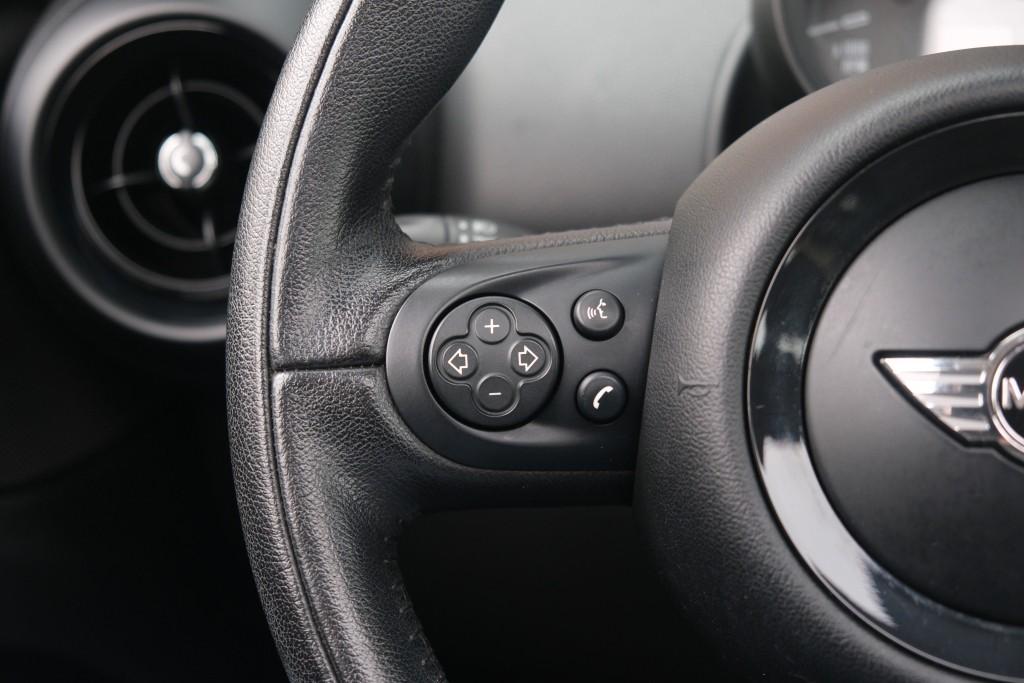 MINI Countryman 1.6 One 98pk Pepper | NL Auto ! | Navi | Climate | Cruise | Panoramadak | PDC afbeelding 8