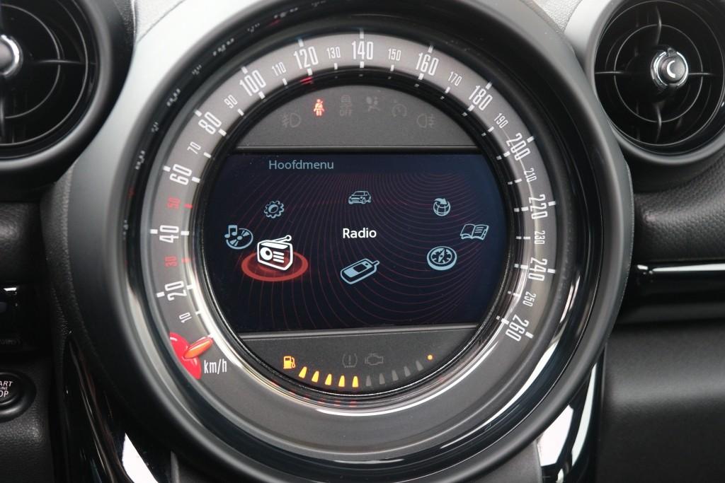 MINI Countryman 1.6 One 98pk Pepper | NL Auto ! | Navi | Climate | Cruise | Panoramadak | PDC afbeelding 16