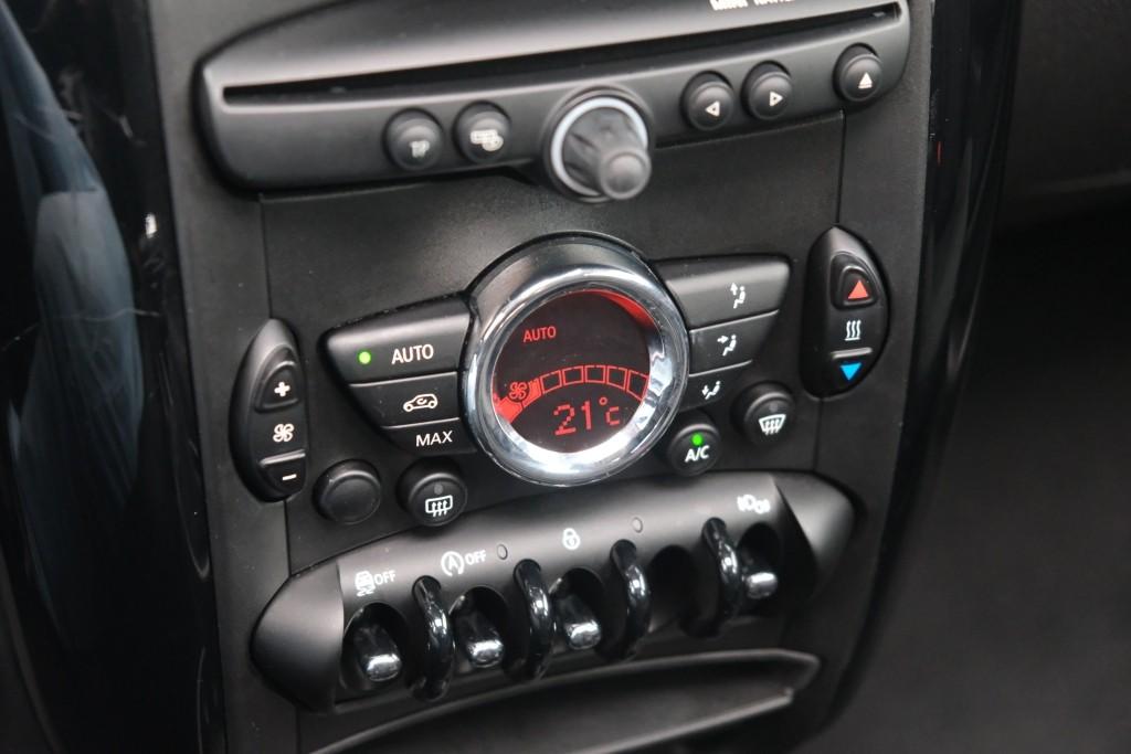MINI Countryman 1.6 One 98pk Pepper | NL Auto ! | Navi | Climate | Cruise | Panoramadak | PDC afbeelding 20