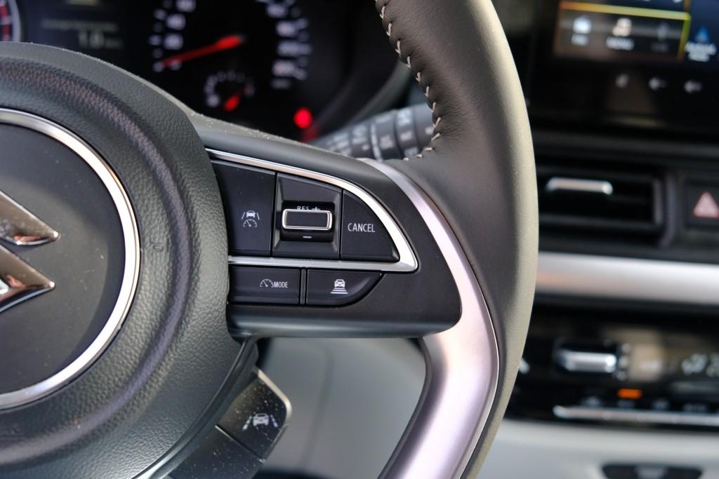 Suzuki Swift 1.2 82pk Style Smart Hybrid | Navi | App Connect | Climate | Adaptive Cruise | Camera | Keyless | Stoelverwarming afbeelding 10