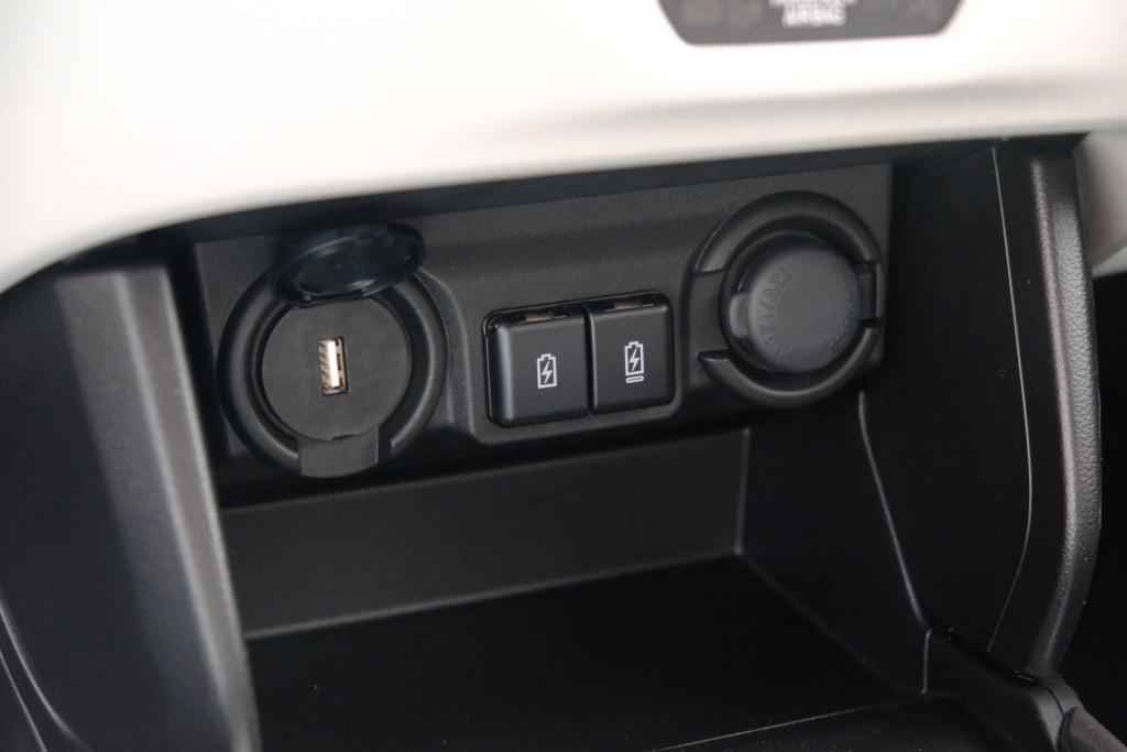 Suzuki Swift 1.2 82pk Style Smart Hybrid | Navi | App Connect | Climate | Adaptive Cruise | Camera | Keyless | Stoelverwarming afbeelding 20