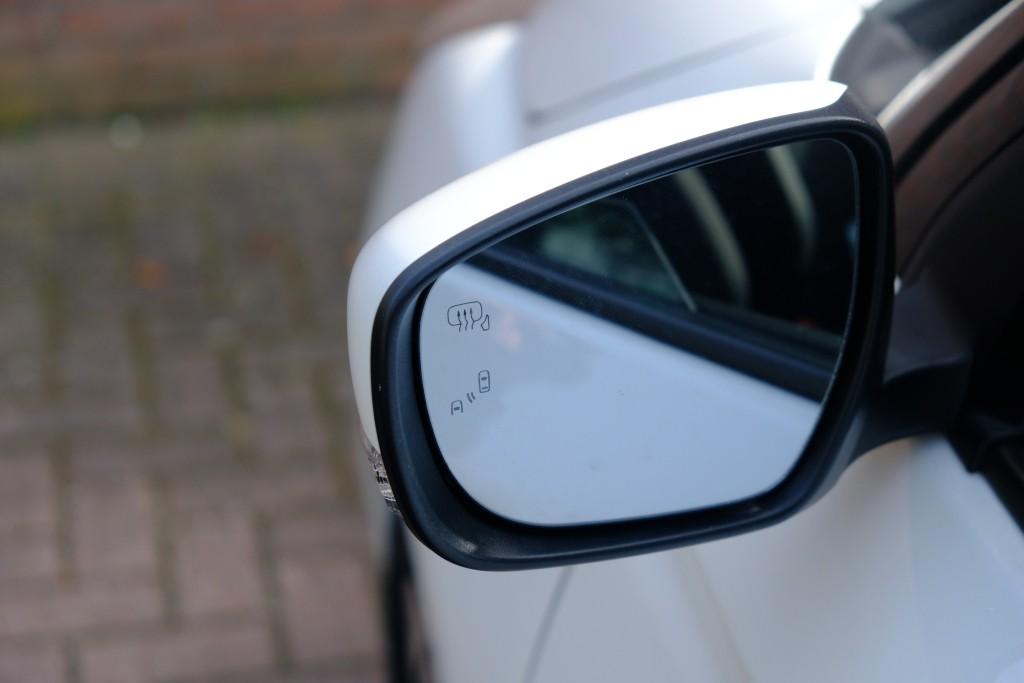 Suzuki Swift 1.2 82pk Style Smart Hybrid | Navi | App Connect | Climate | Adaptive Cruise | Camera | Keyless | Stoelverwarming afbeelding 26