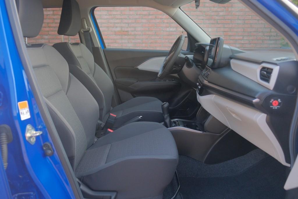 Suzuki Swift 1.2 82pk Style Smart Hybrid | Navi | App Connect | Climate | Adaptive Cruise | Camera | Keyless | Stoelverwarming afbeelding 4