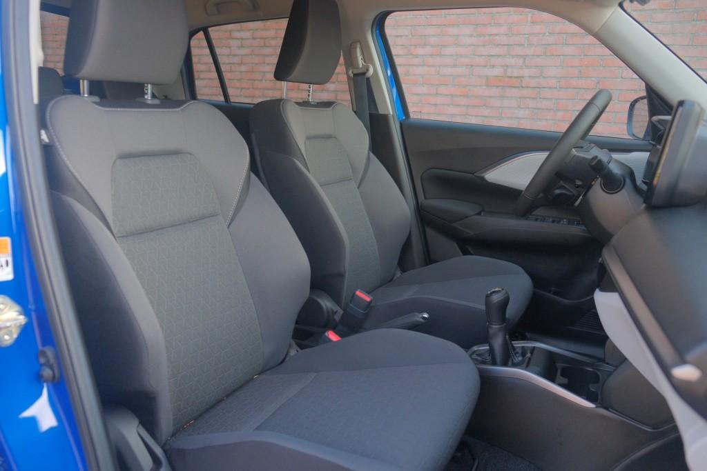 Suzuki Swift 1.2 82pk Style Smart Hybrid | Navi | App Connect | Climate | Adaptive Cruise | Camera | Keyless | Stoelverwarming afbeelding 6