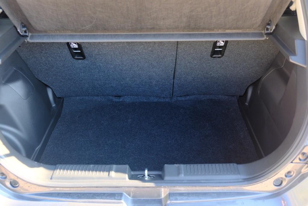 Suzuki Swift 1.2 82pk Style Smart Hybrid | Navi | App Connect | Climate | Adaptive Cruise | Camera | Keyless | Stoelverwarming afbeelding 27